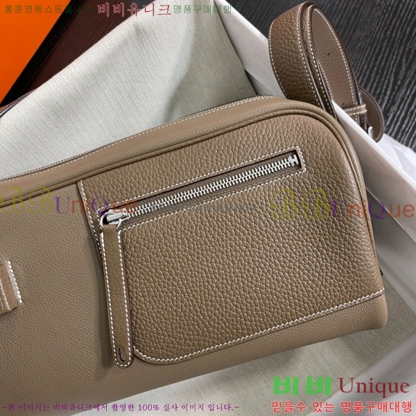 #޽ ڶ   HE422402-1
