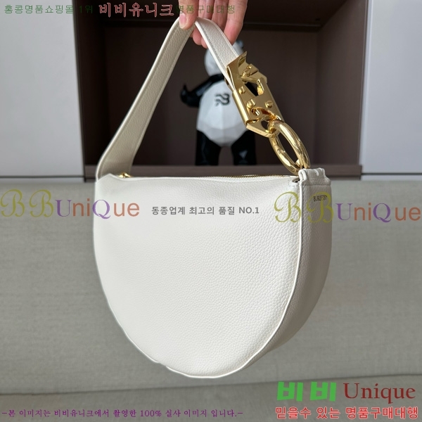 # Ʈ ũ  81042981-212