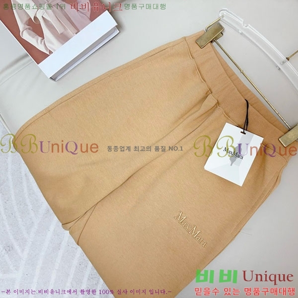    MAX151107-10