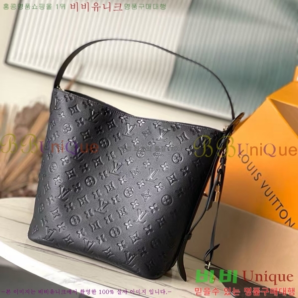 #̺  GM M13044-1001