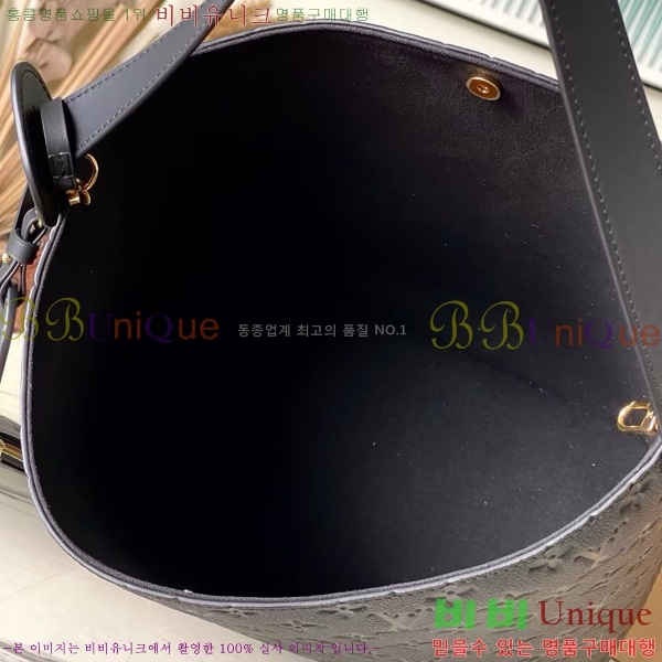 #̺  GM M13044-1001