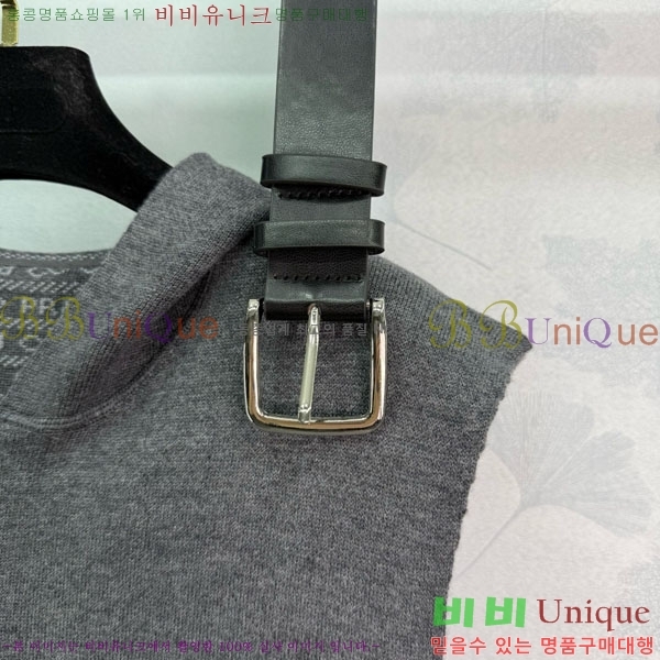     PA112099-5