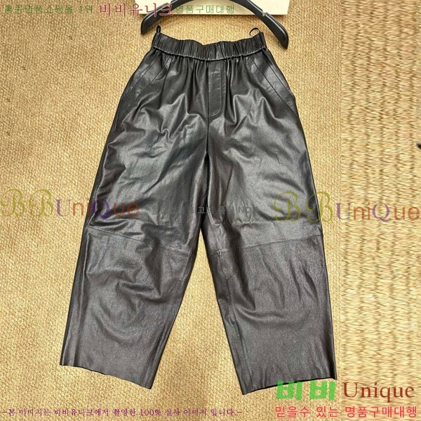    MAX151107-9
