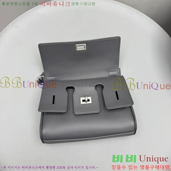 #߷þư   ÷  XS 833771-101