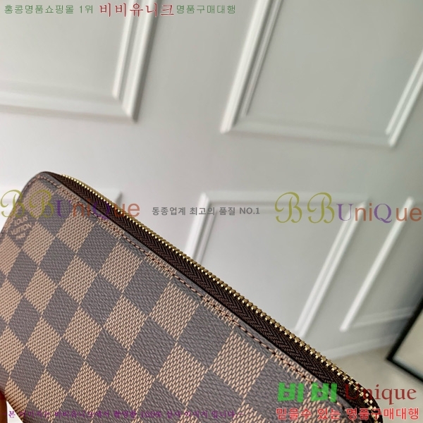 #̺    M60015-302