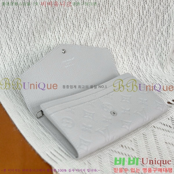 #̺   M60531-1001