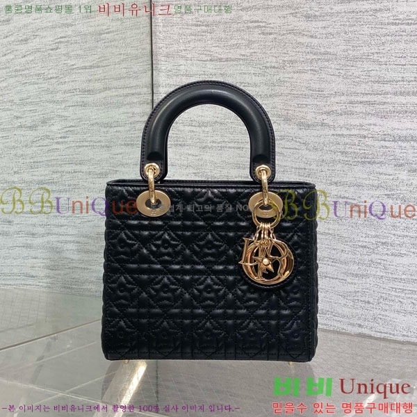 # ̵  M0531-601