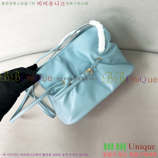 #  ٴ  1BG586-108