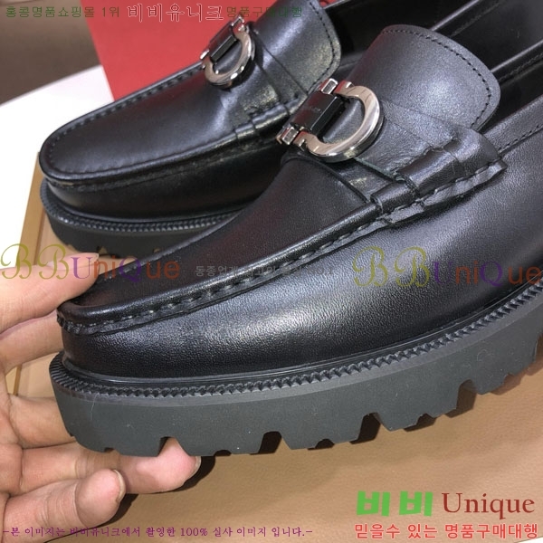  󰡸  2F6690320