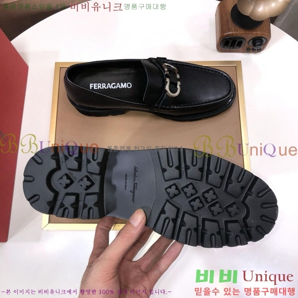  󰡸  2F6690320