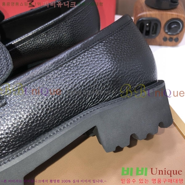  󰡸  2F6690320-1