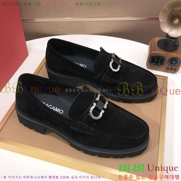  󰡸  2F6690320-2