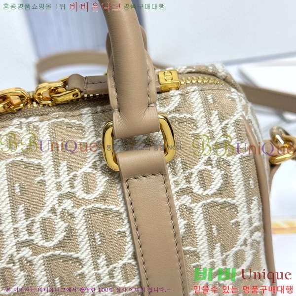 # ׷ 17   M2348-1001