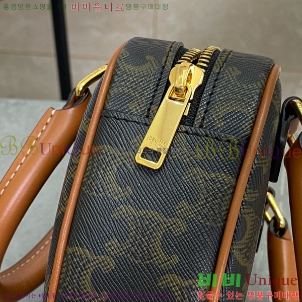 # Ʈ Ʈ ũν 198222-2001