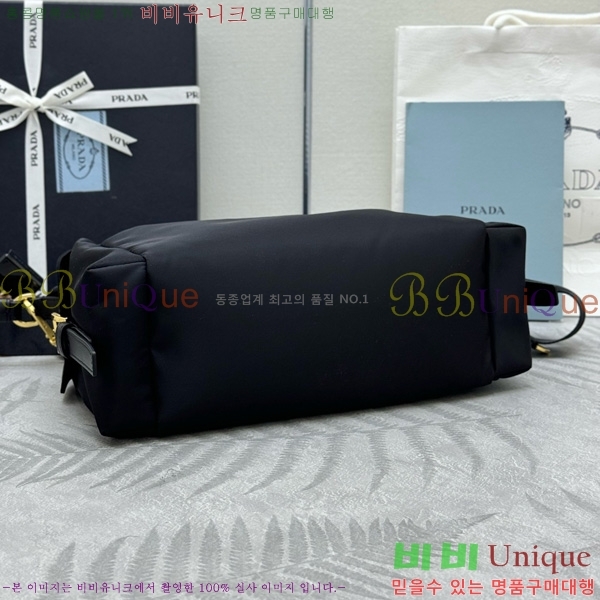 # ͽ÷ξ  Ϸ    1BC264-2001